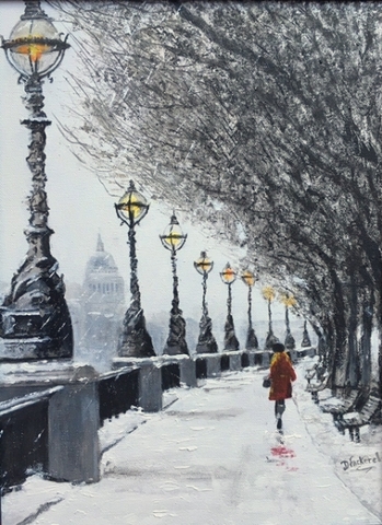 Stroll along the Embankment