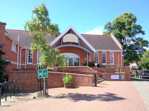 Woodbridge Town Library