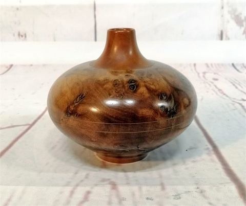 Burr Elm Pot