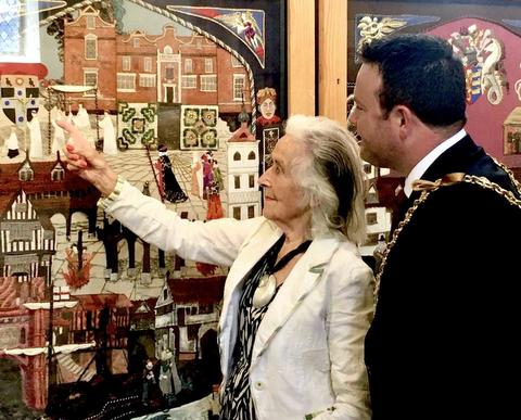 Isobel Clover and the Ipswich Mayor
